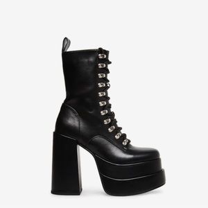 Steve Madden Clash Platform Boots Black Vegan Leather Size 9.5 New In Box